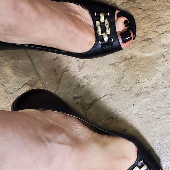 Womens Black Open Toe Pumps Banana Republic - Picture 8 of 9